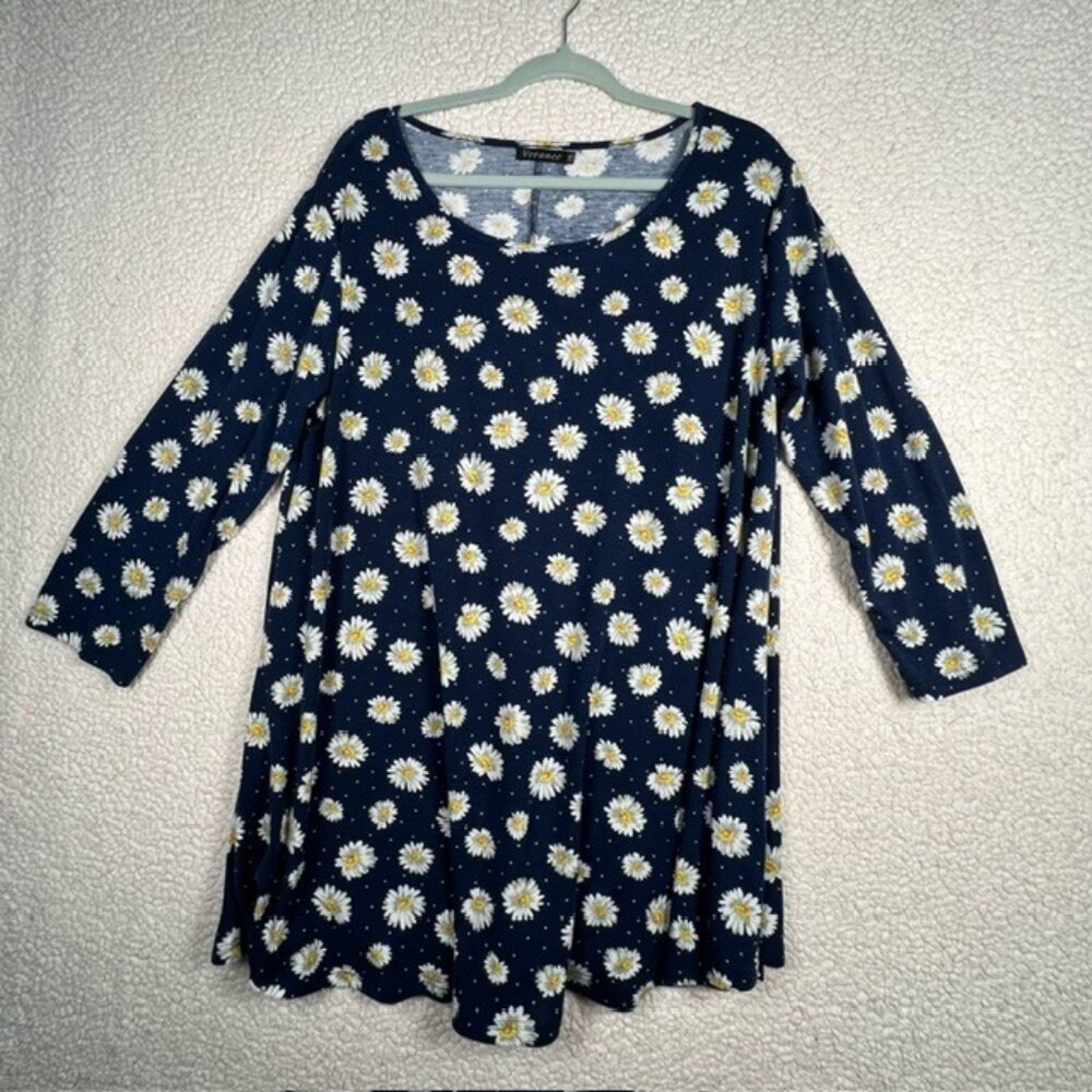 Veranee Womens Plus Size Swing Tunic, 3/4 length Sleeves, Size 2X